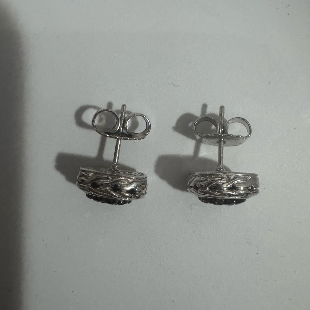 John Hardy Classic Chain Silver and Black Sapphire Earrings - Picture 8 of 9